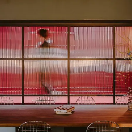 Supernova Hotel-2